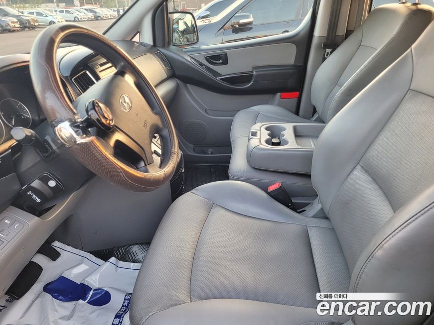 Hyundai Starex 2019