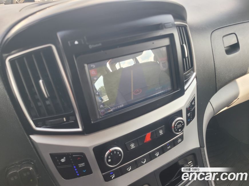 Hyundai Starex 2019