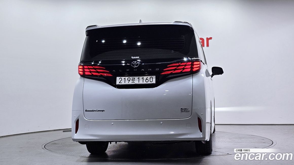 Toyota Alphard 2025