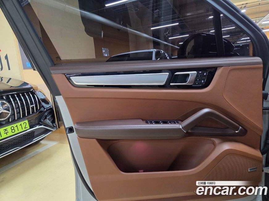 Porsche Cayenne 2023