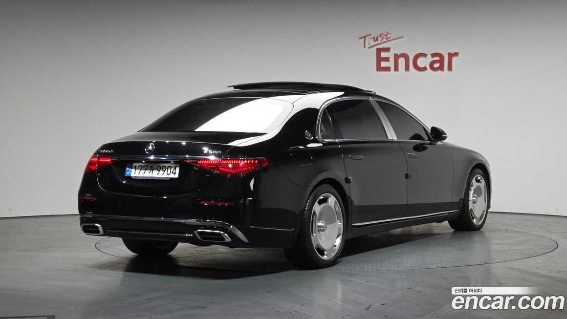 Mercedes-Benz S-Class 2023