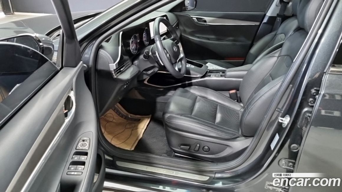 Hyundai Grandeur 2020