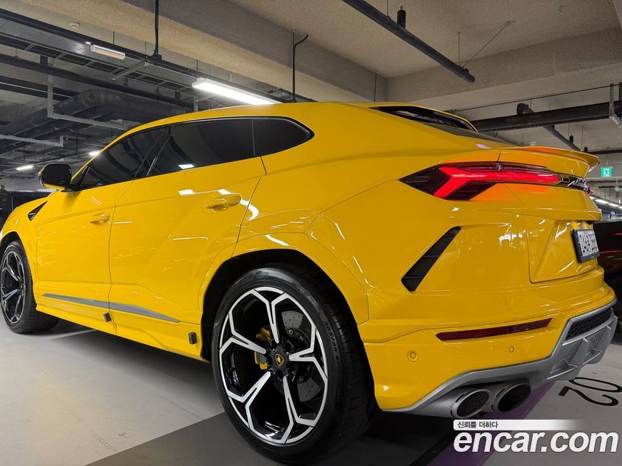 Lamborghini Urus 2022