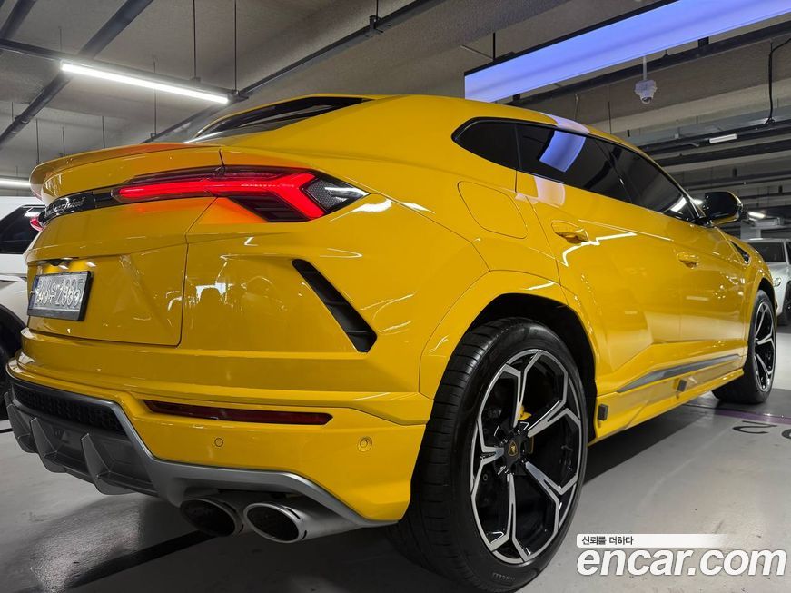 Lamborghini Urus 2022