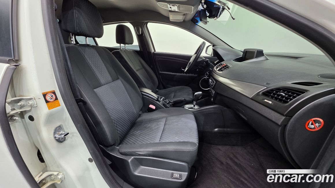 Renault-KoreaSamsung SM3 2011