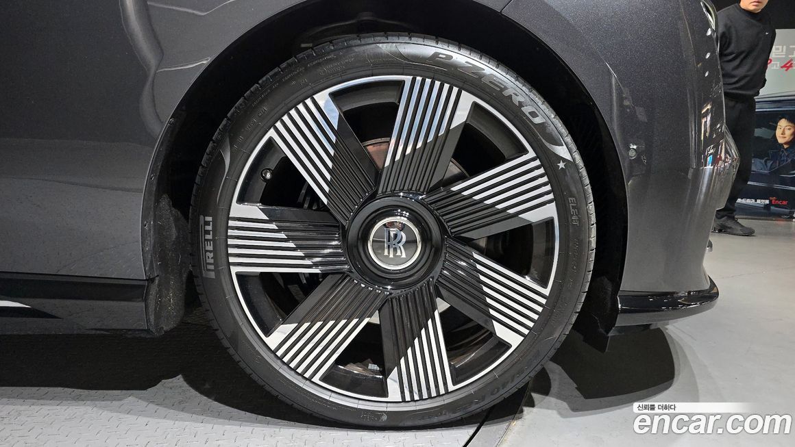 Rolls-Royce Spectre 2024