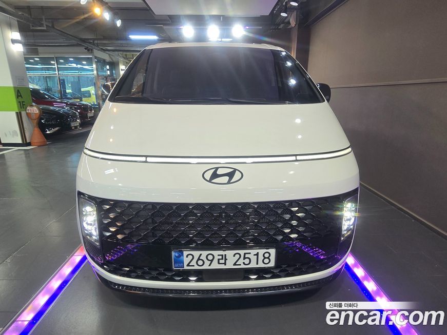Hyundai Staria 2025