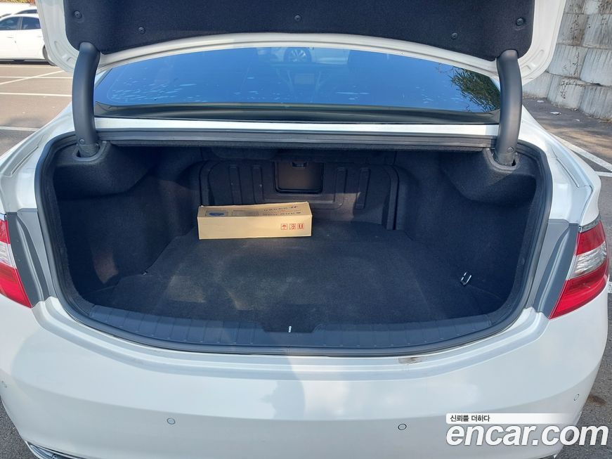 Hyundai Grandeur 2012