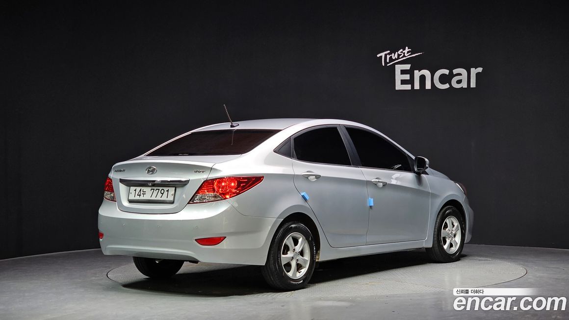 Hyundai Accent 2014