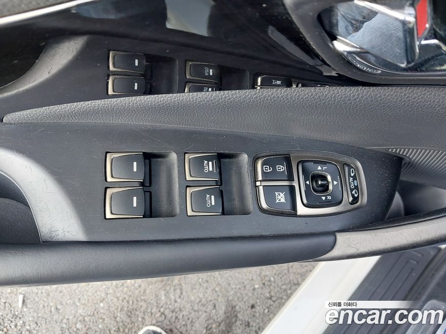 Hyundai Grandeur 2012