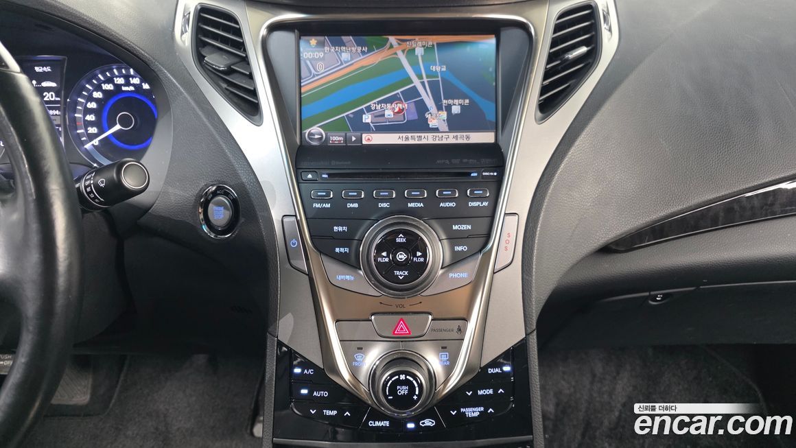 Hyundai Grandeur 2012