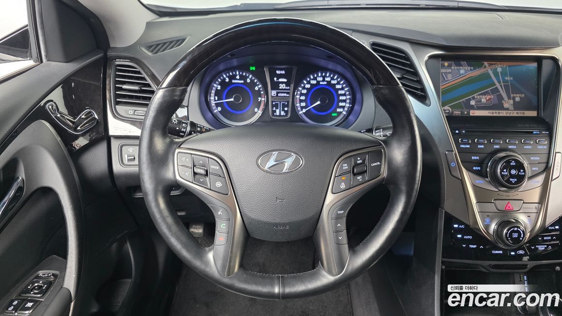 Hyundai Grandeur 2012