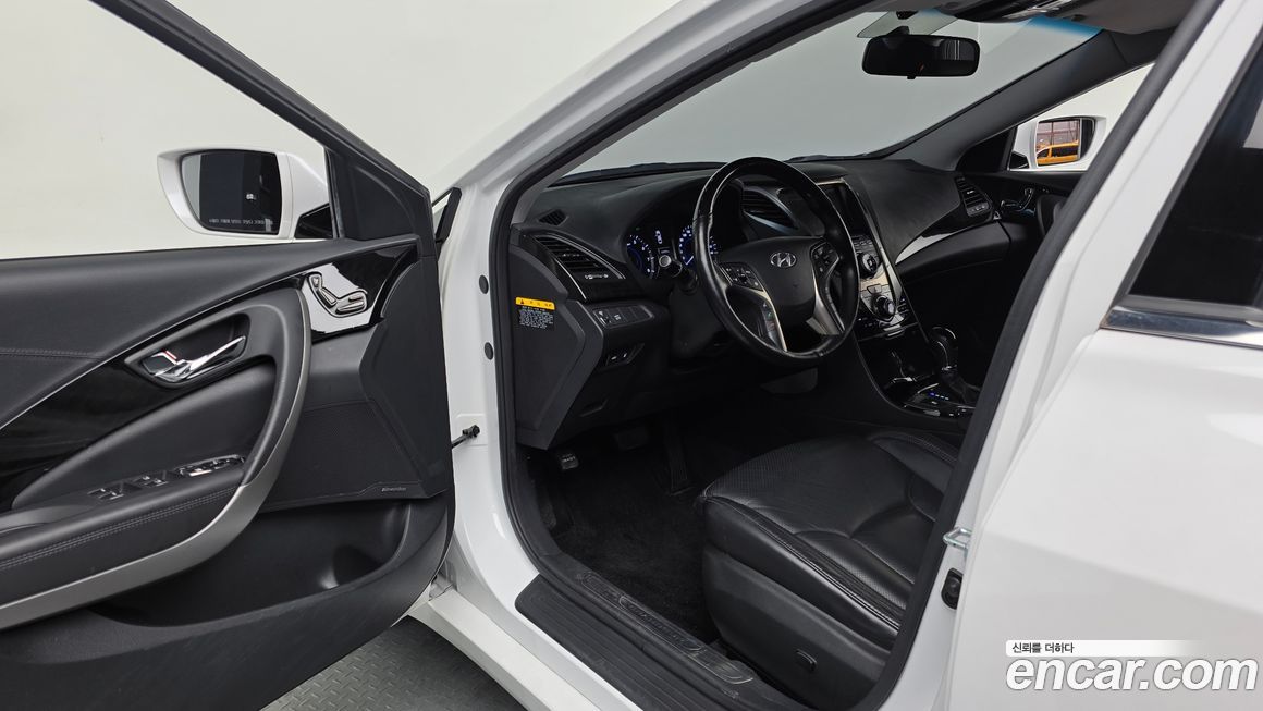 Hyundai Grandeur 2012