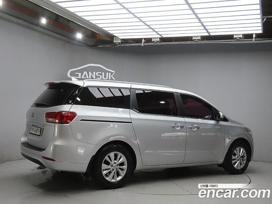 Kia Canival 2015