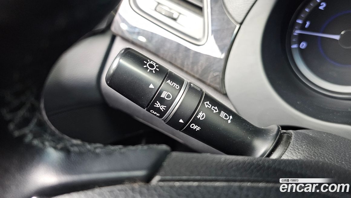 Hyundai Grandeur 2016