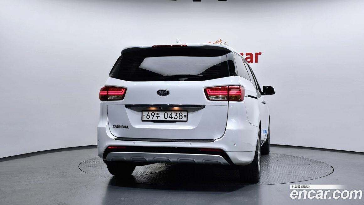 Kia Canival 2017