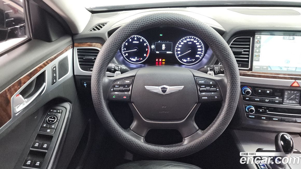 Hyundai Genesis 2014