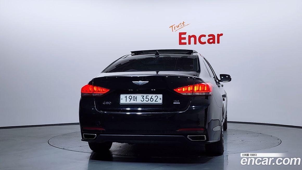 Hyundai Genesis 2014