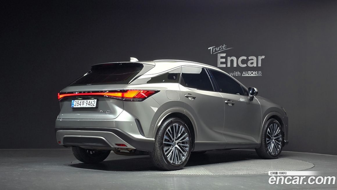 Lexus RX 2025