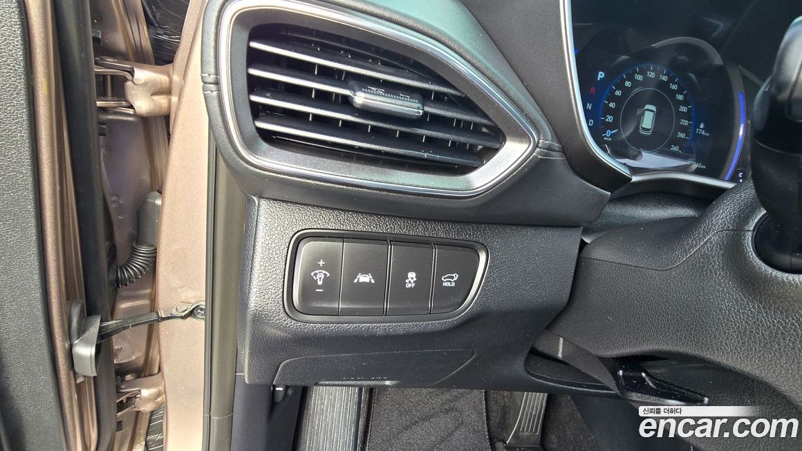 Hyundai Santafe 2020
