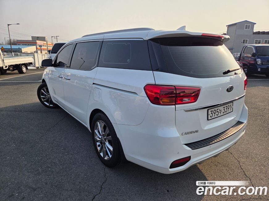 Kia Canival 2019