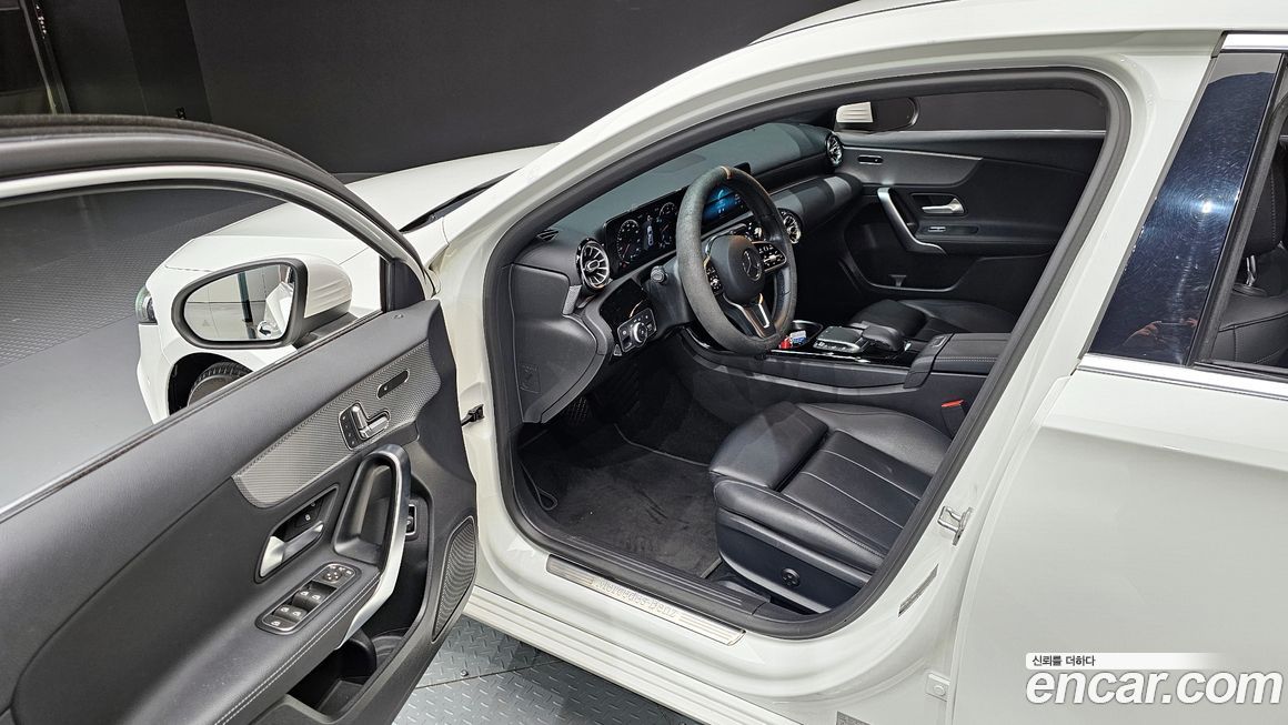 Mercedes-Benz A-Class 2021