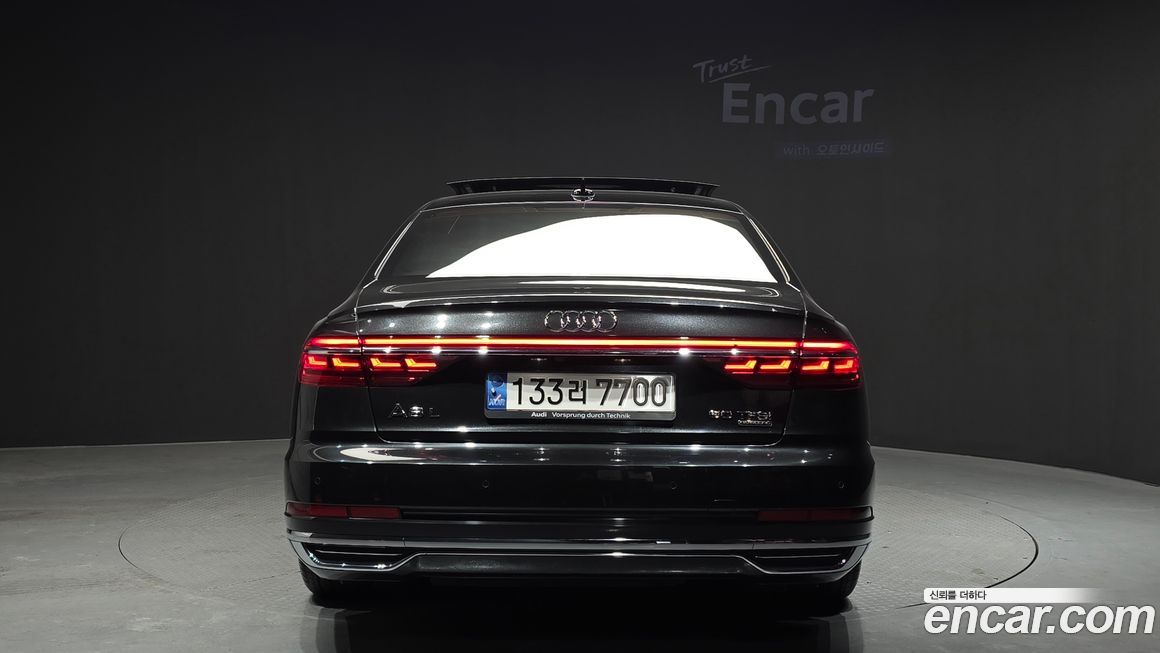 Audi A8 2021