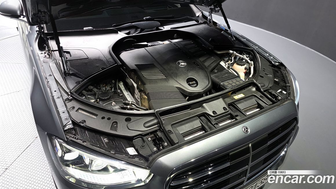 Mercedes-Benz S-Class 2022