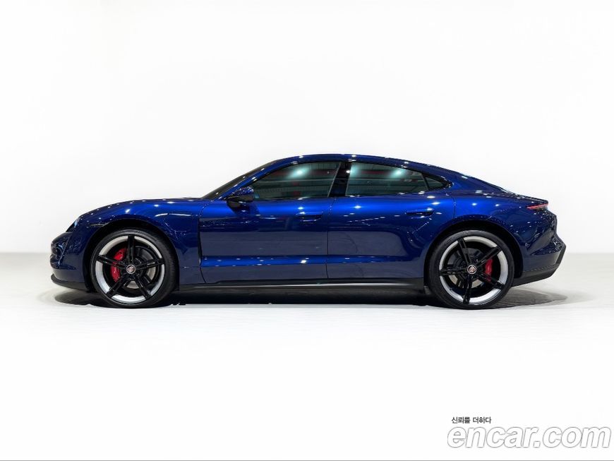 Porsche Taycan 2021