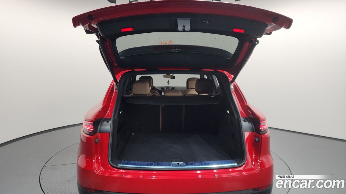 Porsche Cayenne 2023