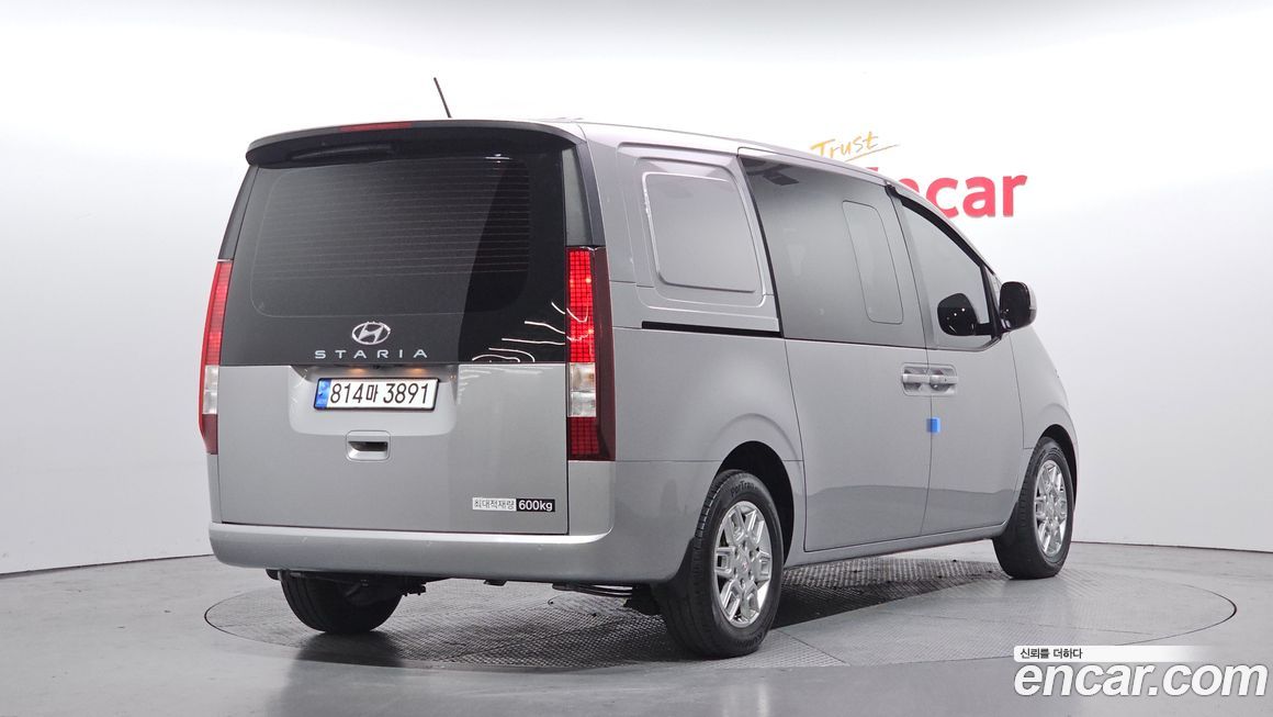 Hyundai Staria 2023