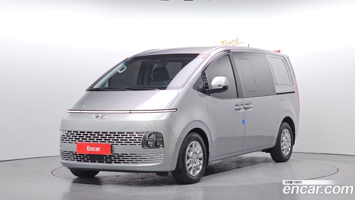 Hyundai Staria 2023