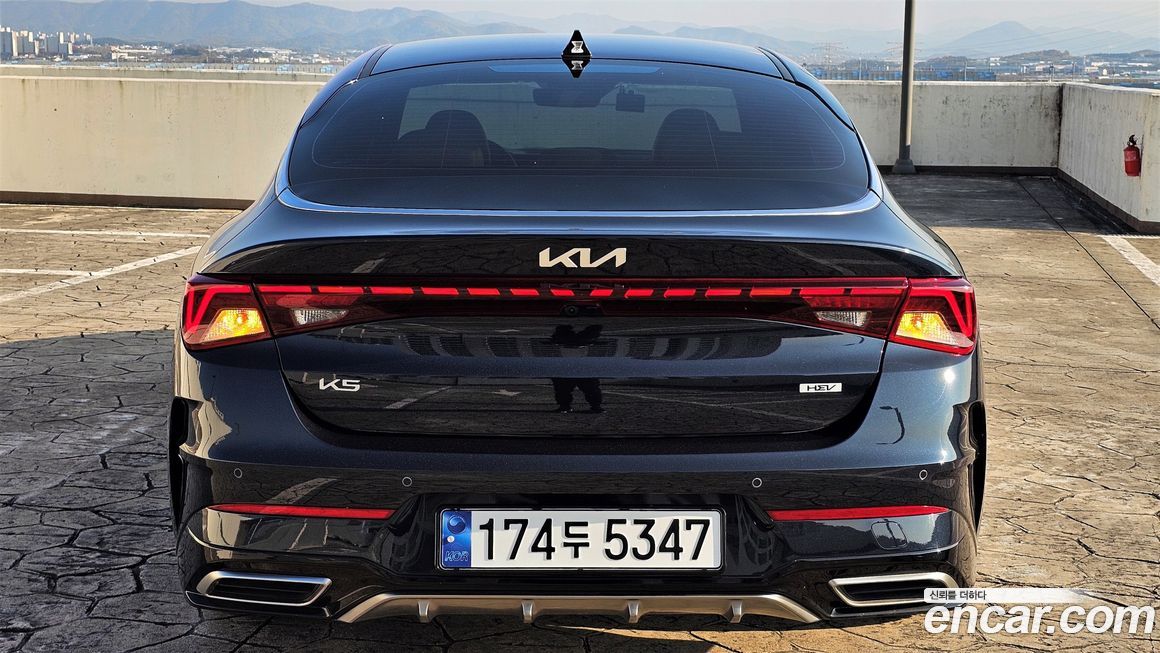 Kia K5 2023