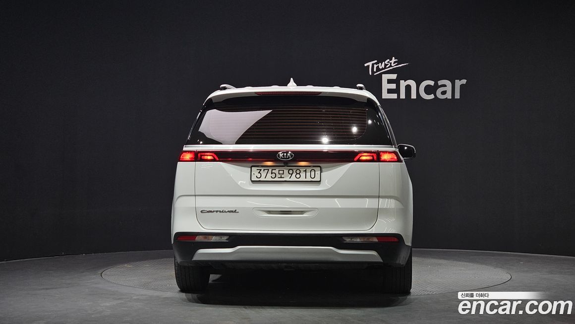 Kia Canival 2021