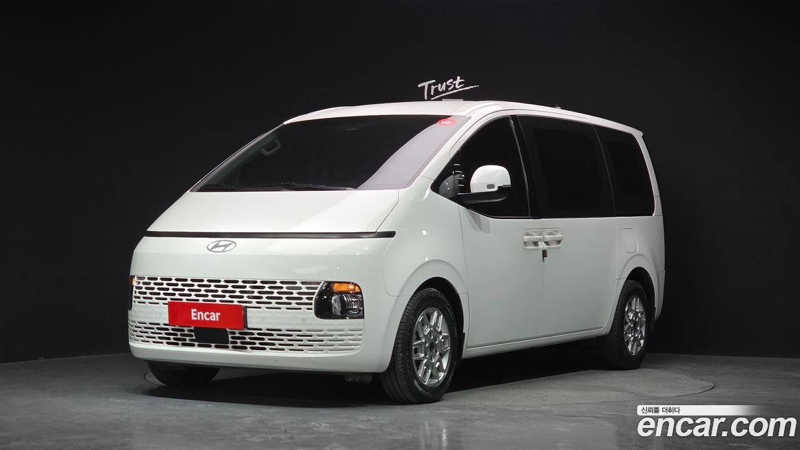 Hyundai Staria 2025