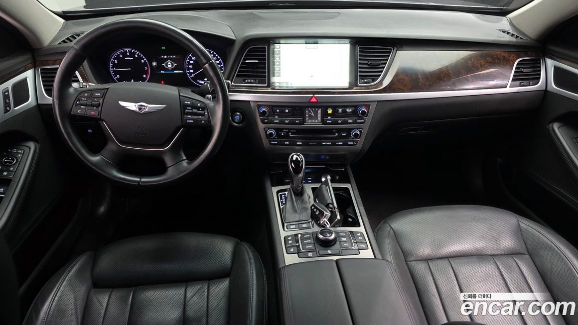 Hyundai Genesis 2016