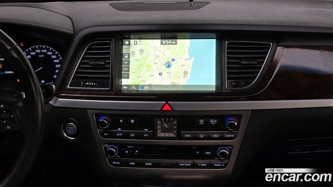 Hyundai Genesis 2014