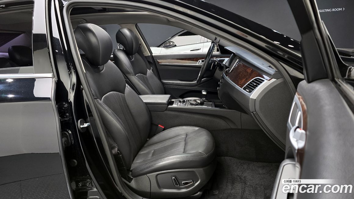 Hyundai Genesis 2014