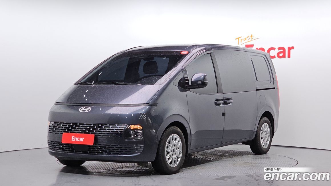 Hyundai Staria 2025