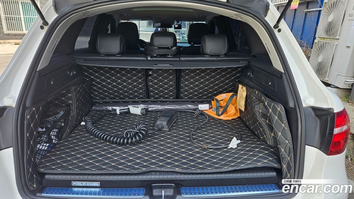 Mercedes-Benz GLC-Class 2019