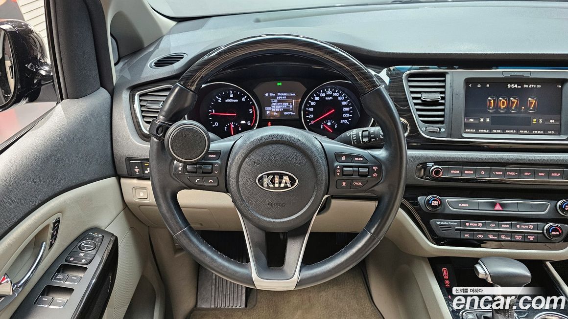 Kia Canival 2019