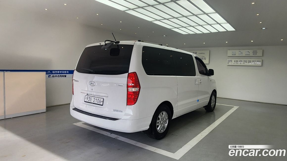 Hyundai Starex 2018
