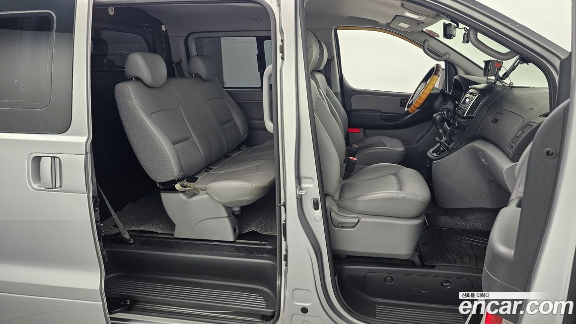Hyundai Starex 2016