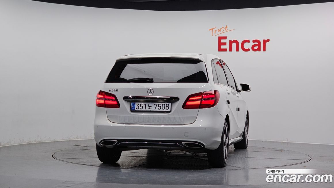 Mercedes-Benz B-Class 2018