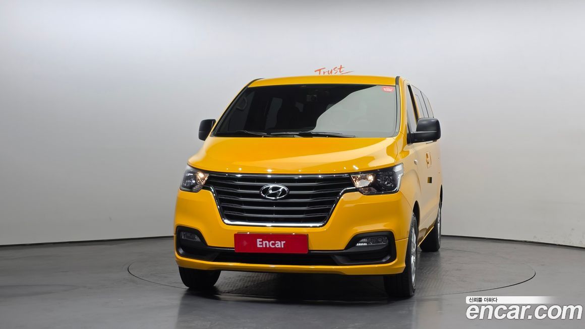 Hyundai Starex 2021