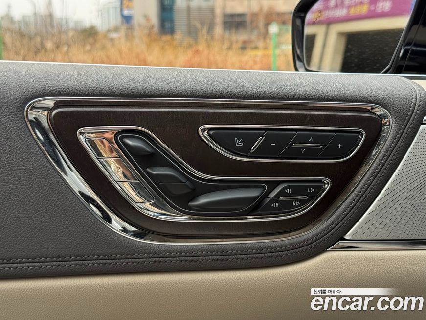 Lincoln Continental 2019