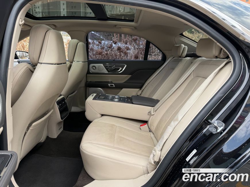 Lincoln Continental 2019