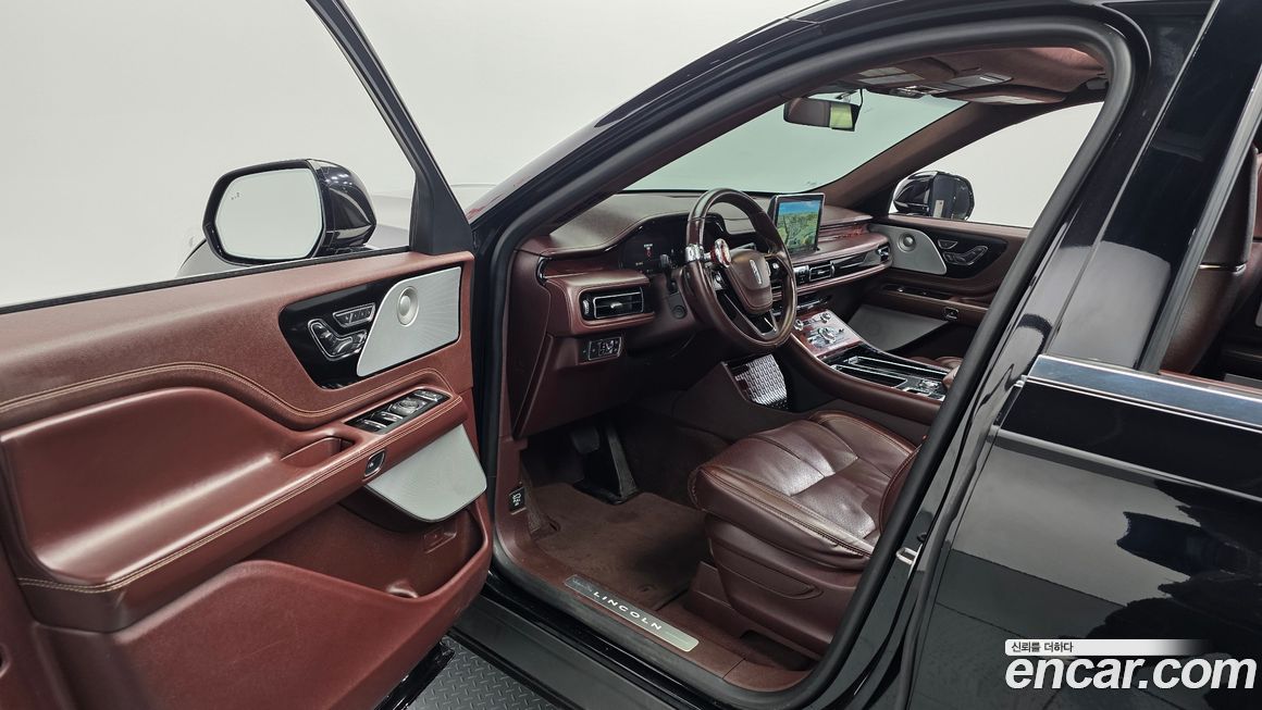 Lincoln Aviator 2021