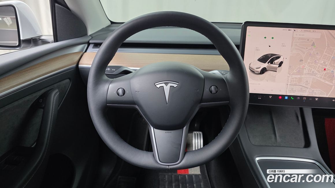 Tesla Model Y 2023