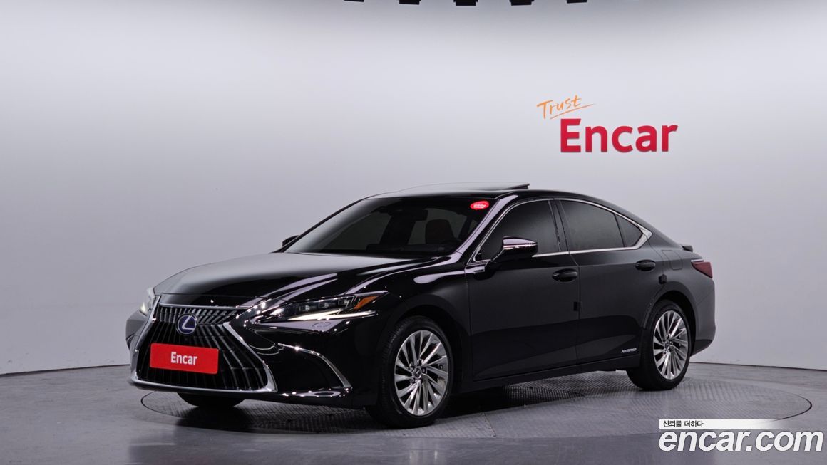 Lexus ES 2022